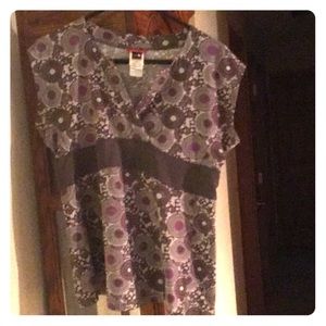 The North Face women’s shirt